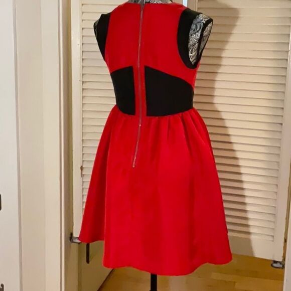 Prabal Garung Red Illusion Fit & Flare Dress Limited Edition for Target. Size 4 - Picture 7 of 17